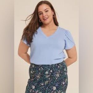 Maurices XXL 24/7 Holland Tulip Sleeve Tee NWT